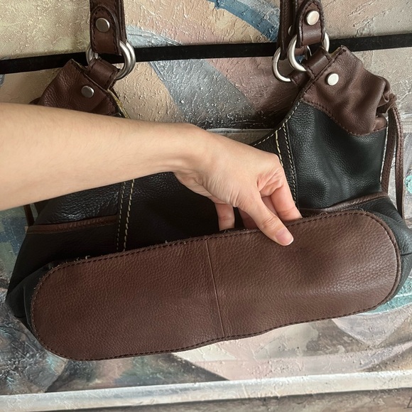 Vintage Fossil Leather Shoulder Bag - Picture 7 of 14